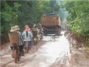 Bóng đá anh, ngoại hạng anh, lịch thi đấu euro 2012, Xe tải né trạm thu phí "băm nát" đường dân sinh